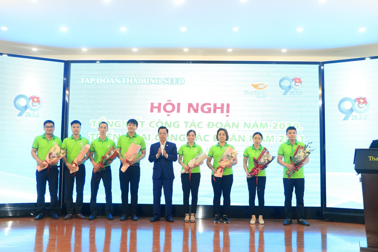 Trao thưởng cho 10 gương mặt Đoàn viên ThaiBinh Seed tiêu biểu năm 2020
